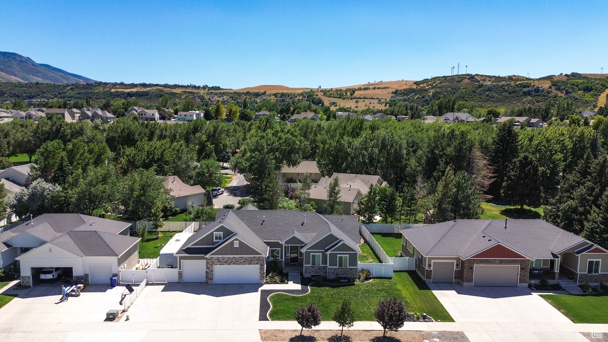 VALLEY FLATS - Residential