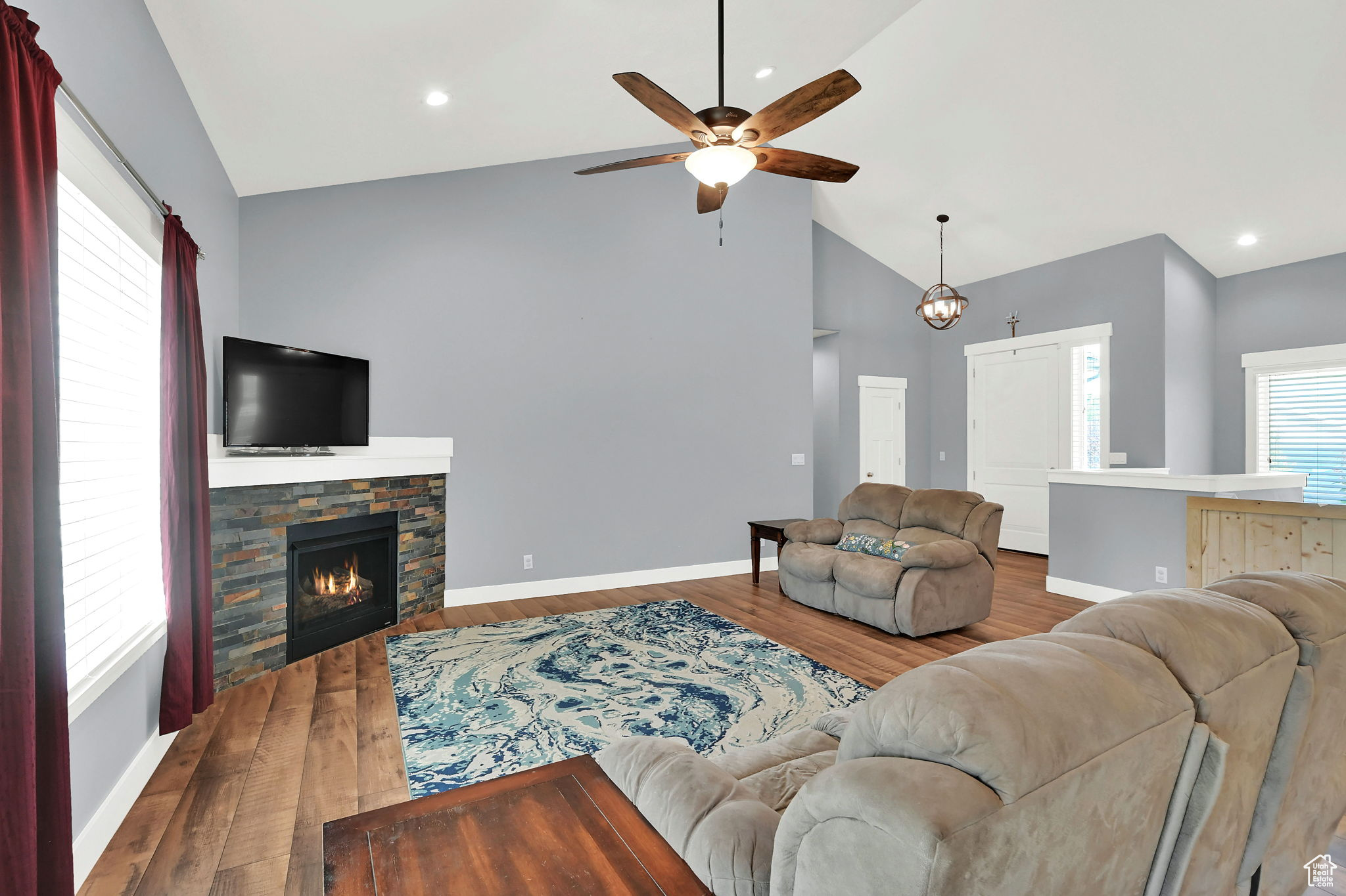 VALLEY FLATS - Residential