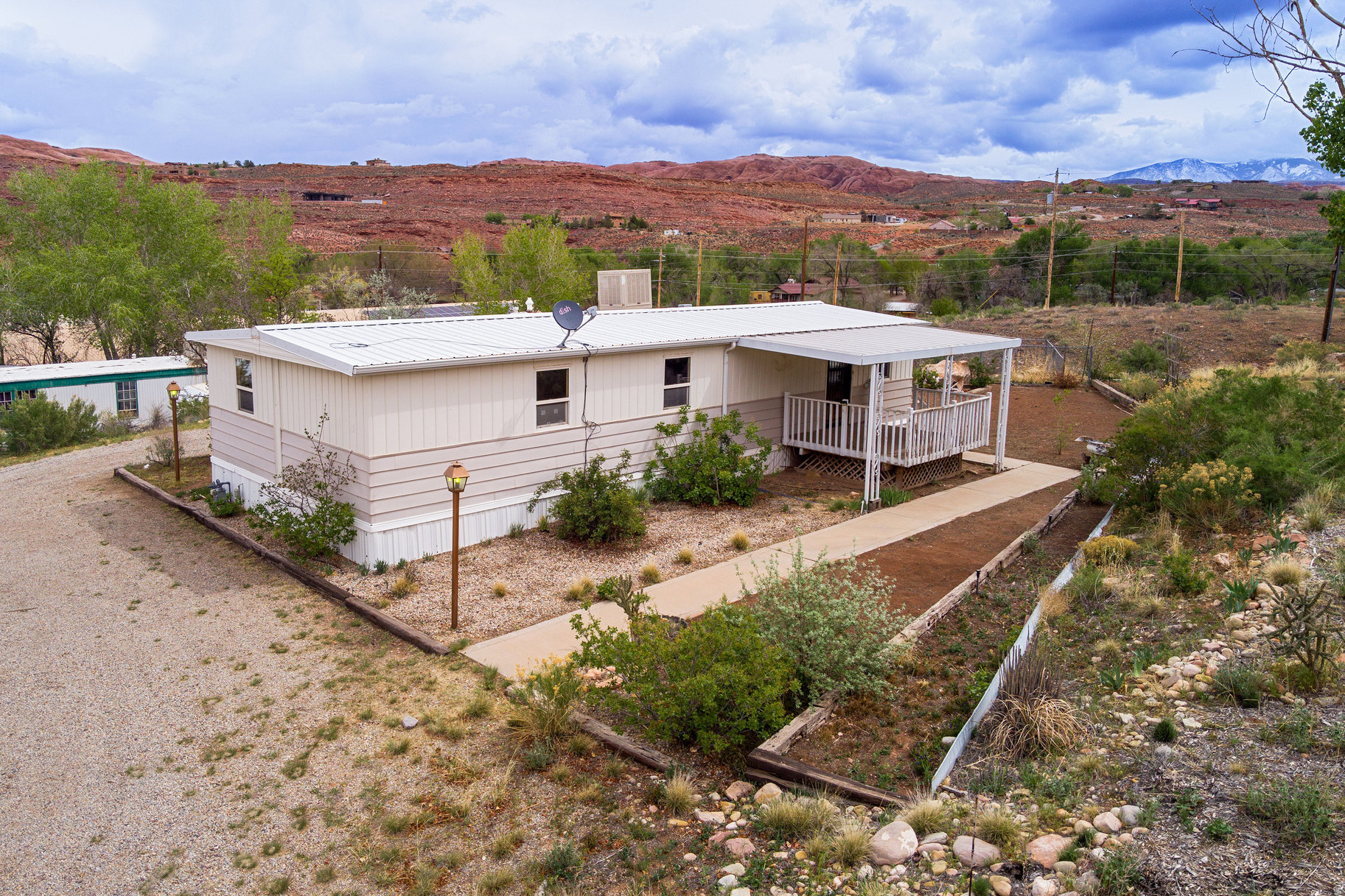 LOPEZ MINOR - Residential