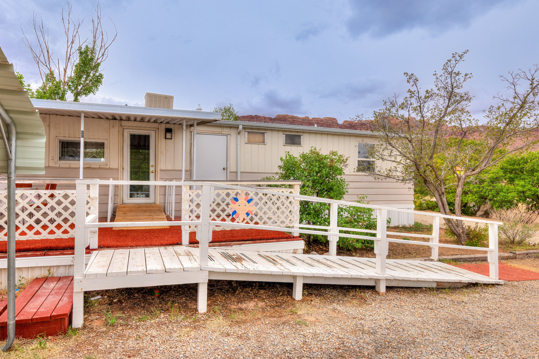 LOPEZ MINOR - Residential