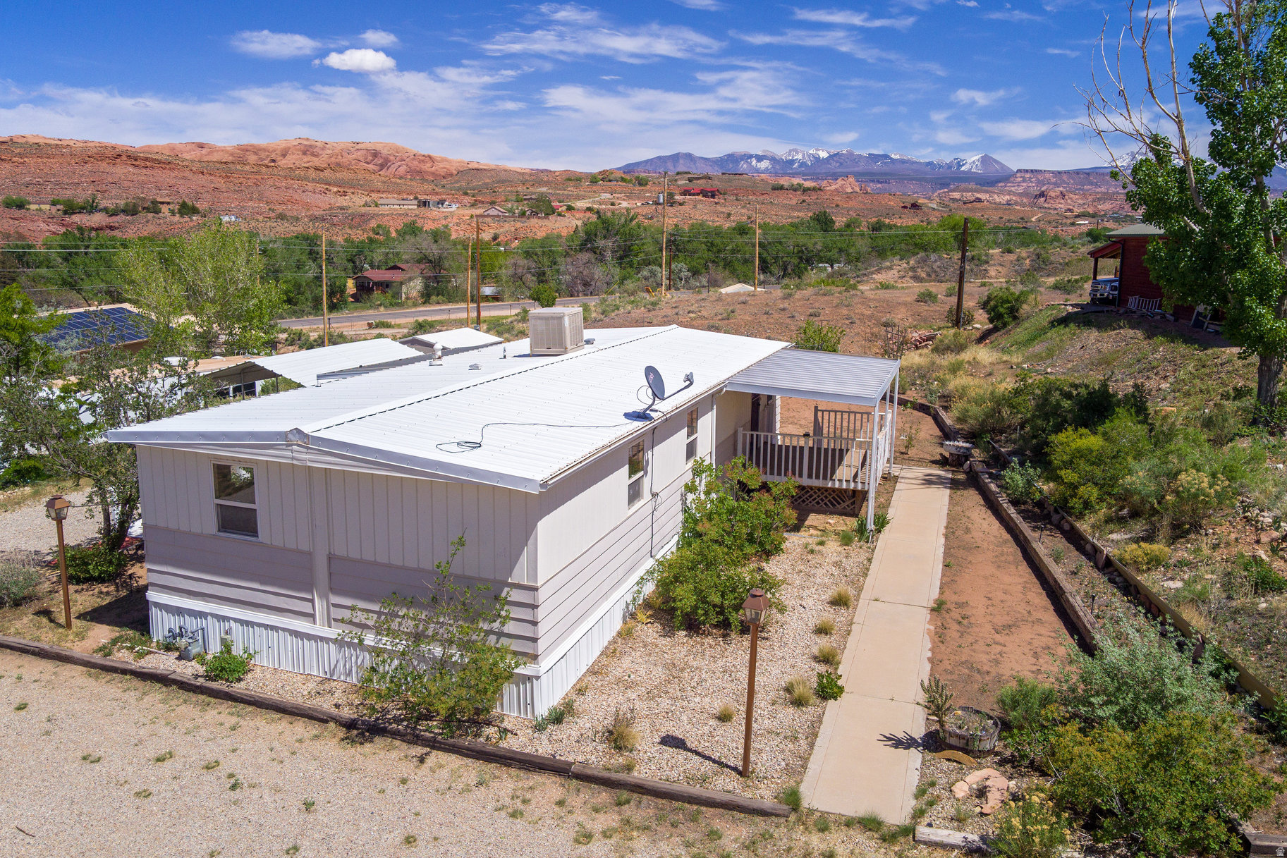 LOPEZ MINOR - Residential