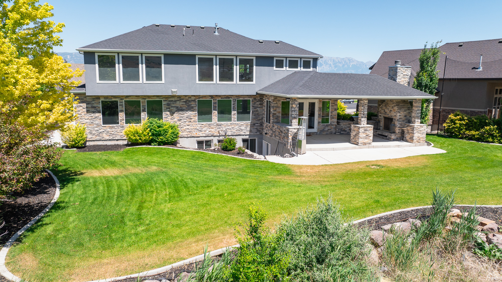 Saratoga Springs, Utah 84045, United States, 6 Bedrooms Bedrooms, ,4 BathroomsBathrooms,Residential,Active,54474