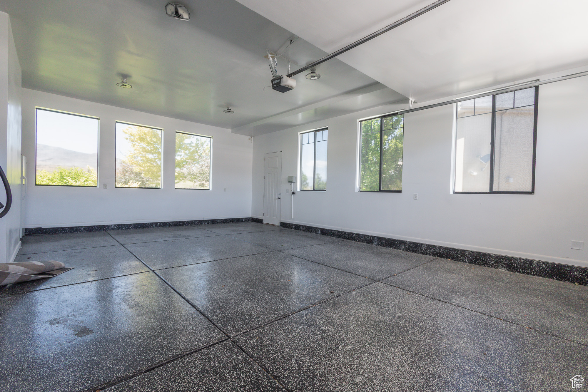 Saratoga Springs, Utah 84045, United States, 6 Bedrooms Bedrooms, ,4 BathroomsBathrooms,Residential,Active,54474