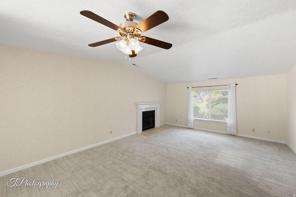 Photo of 280 N SUNFLOWER DR #25, Saint George, UT 84790 (MLS # 2156345)