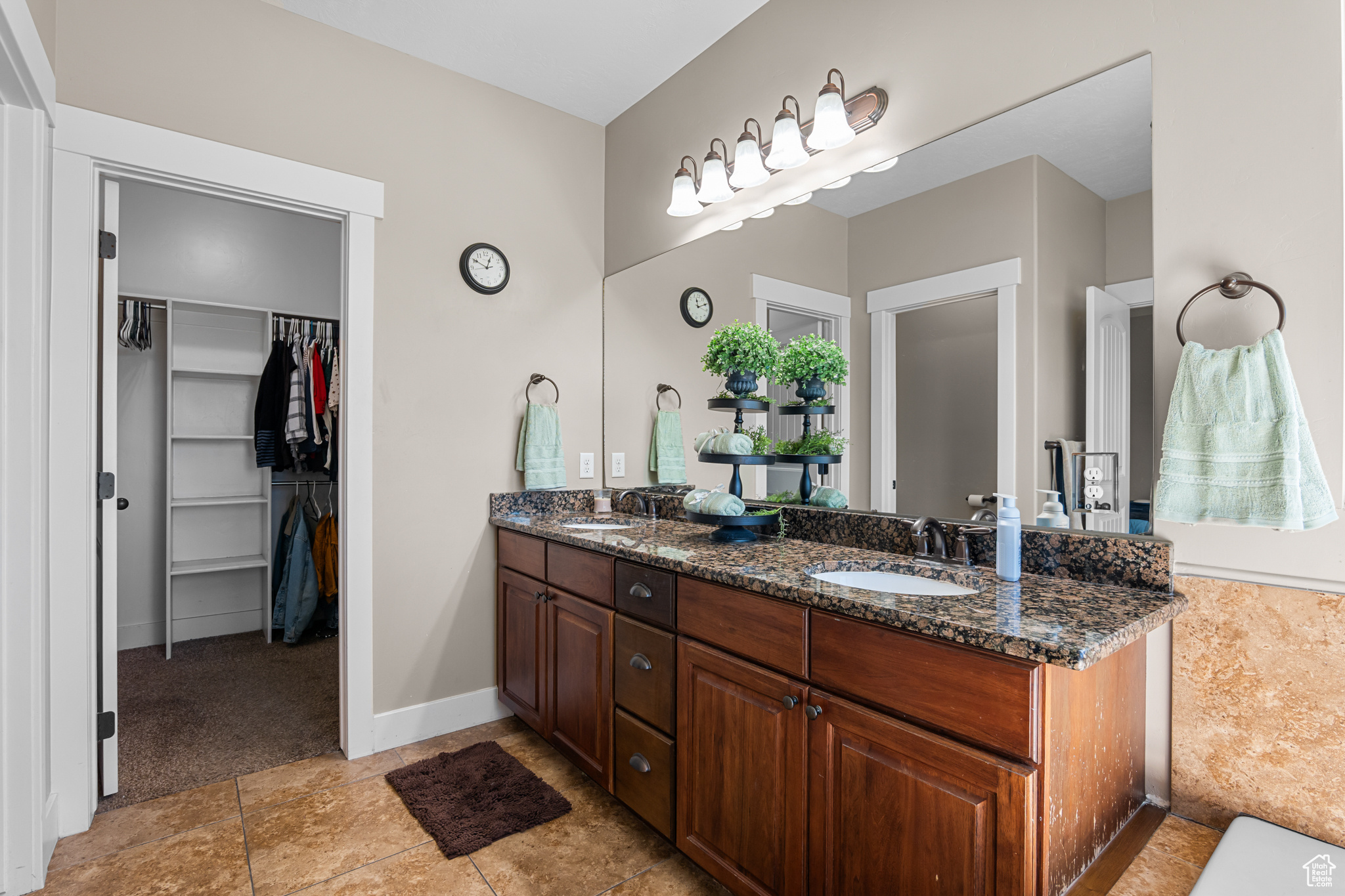 HOLLADAY ACRES - Residential