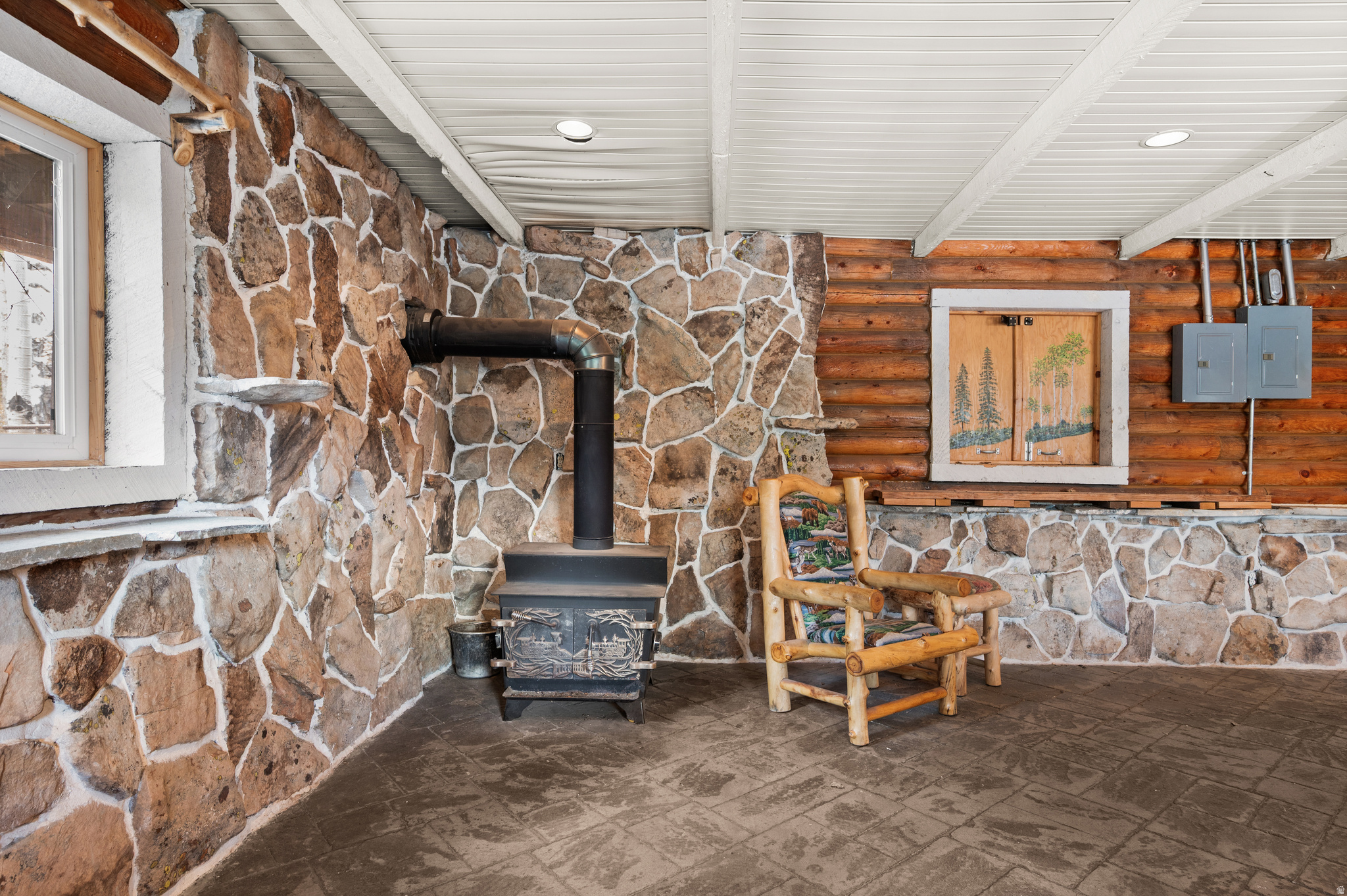 WILDERNESS ACRES - Land