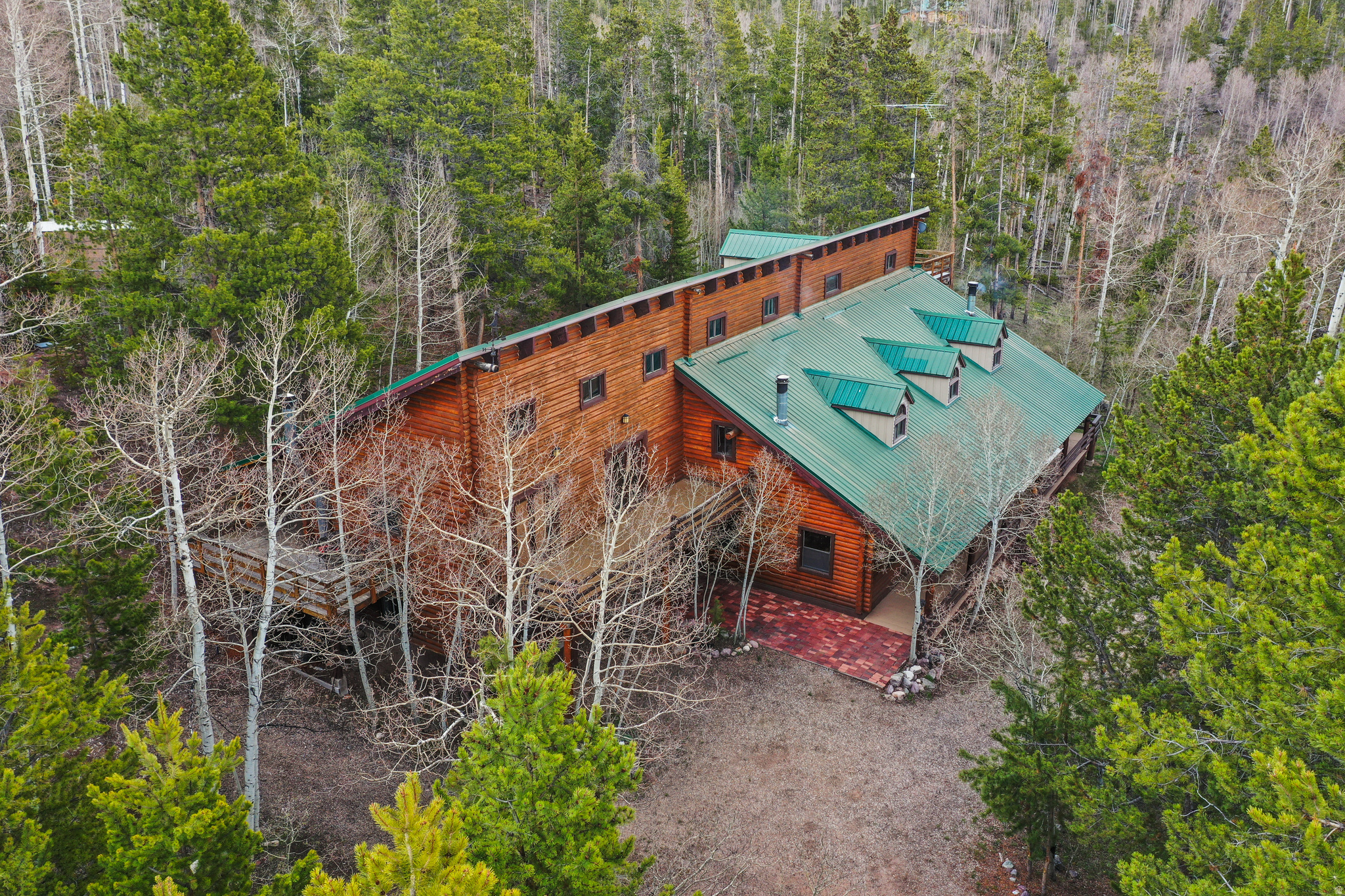 WILDERNESS ACRES - Land