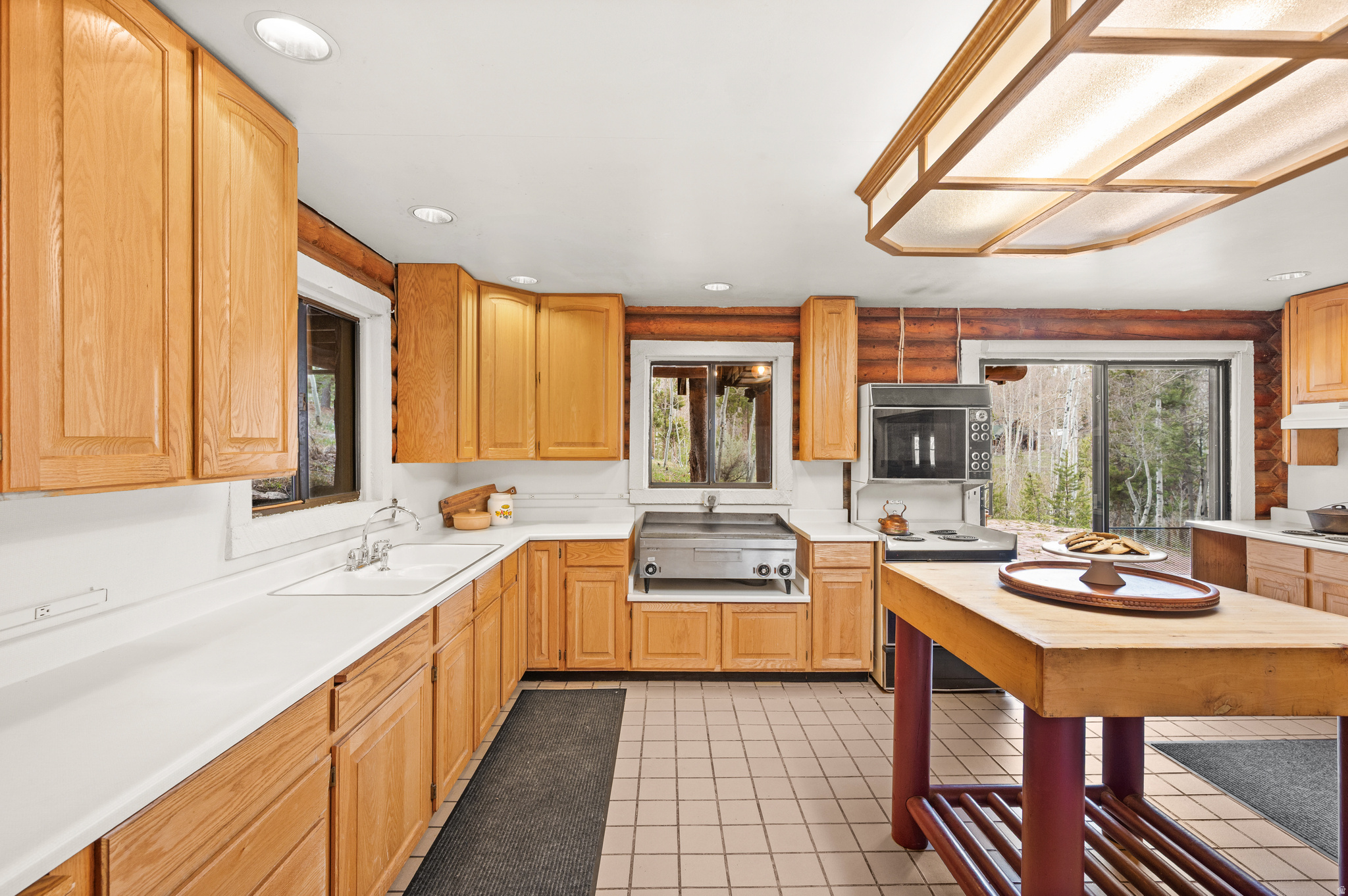 WILDERNESS ACRES - Land