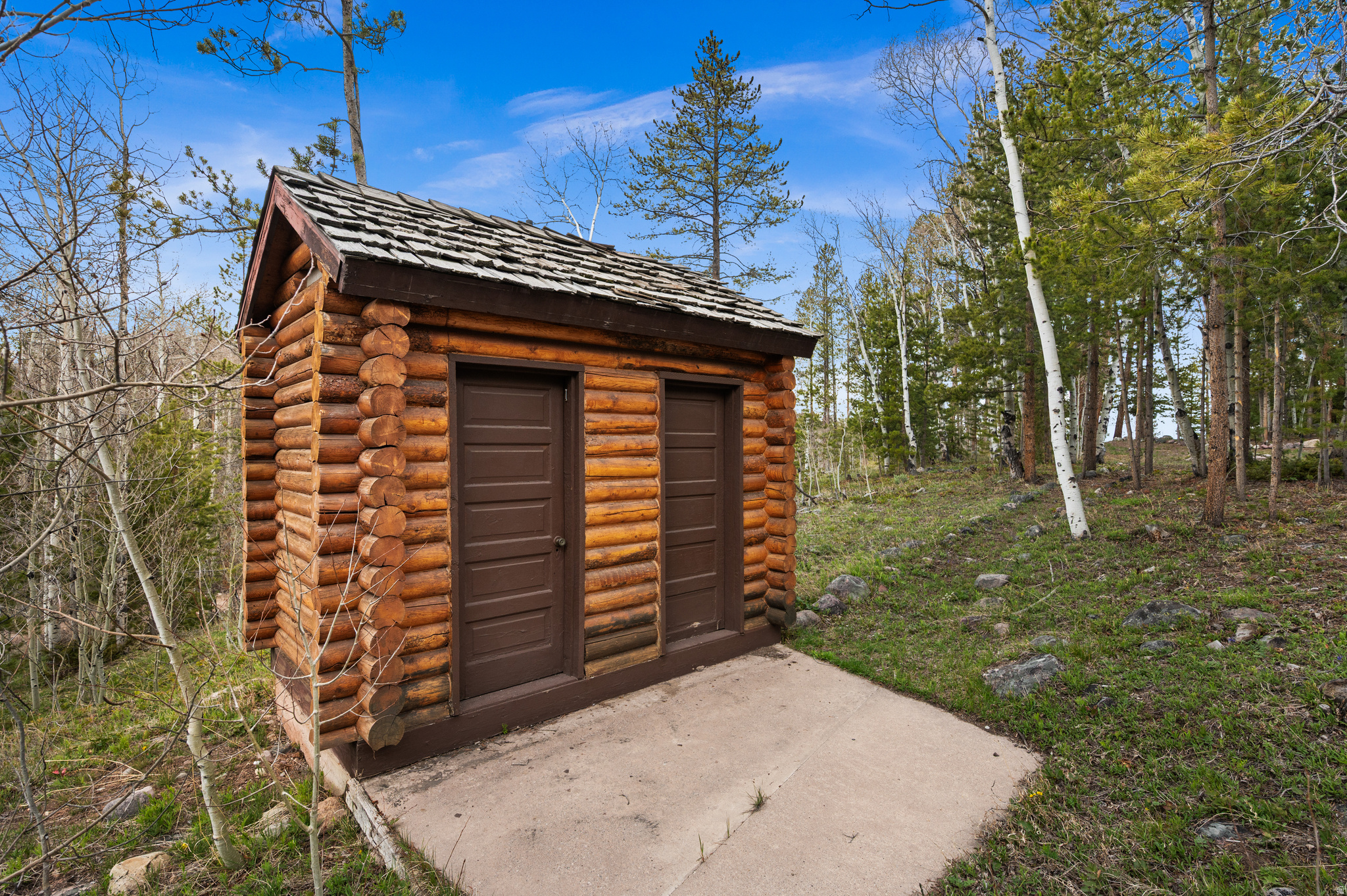 WILDERNESS ACRES - Land