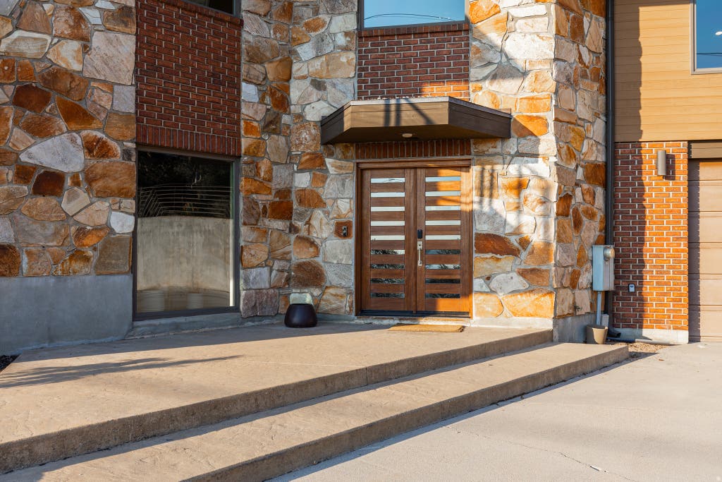 Photo of 4835 S FORTUNA WAY, Salt Lake City, UT 84124 (MLS # 2177262)