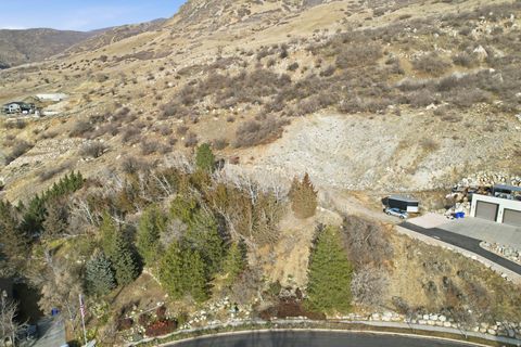 13 SUNSET DR 202 Farmington UT 84025