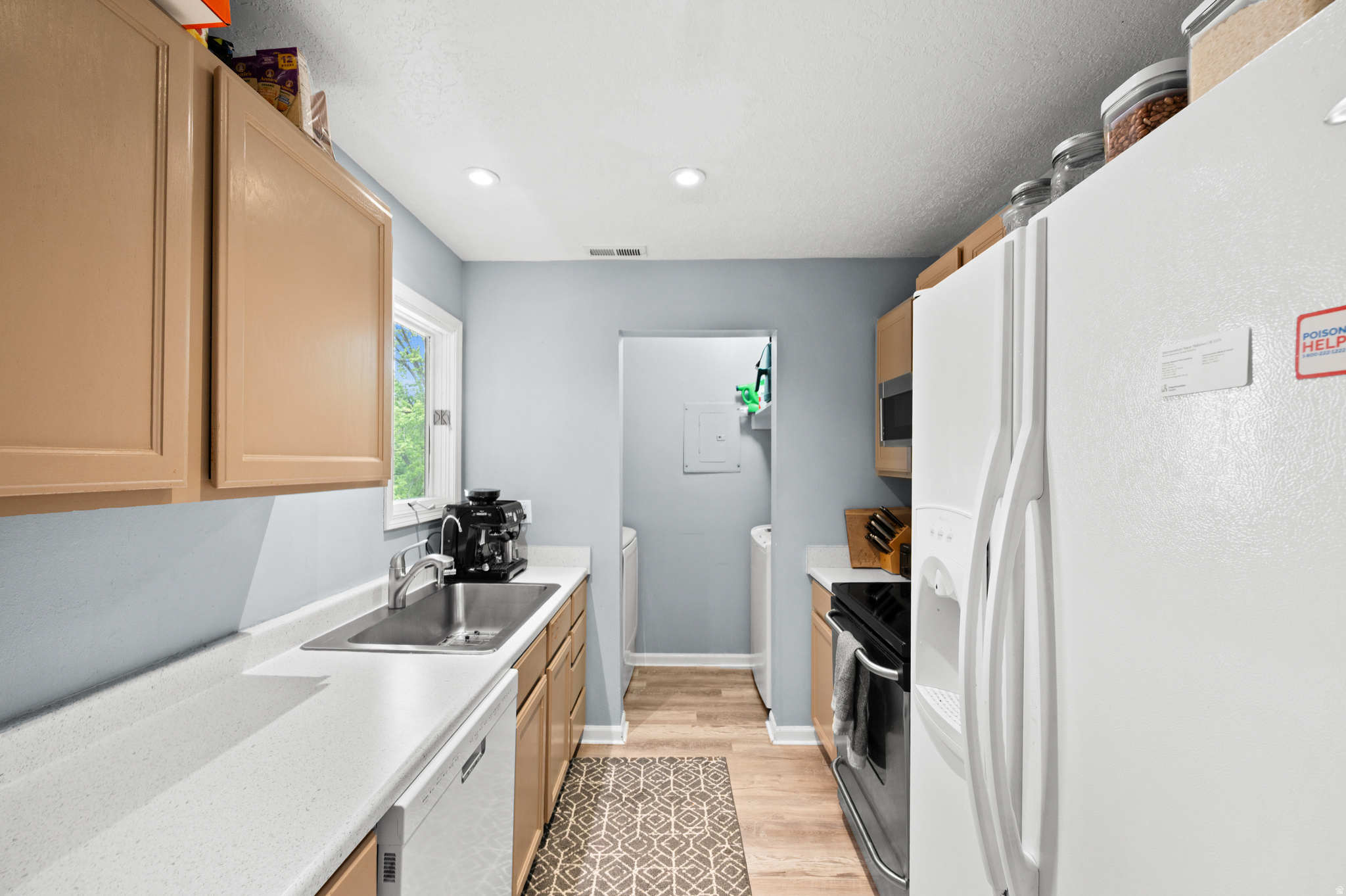 HOLLADAY CREEK COND - Residential