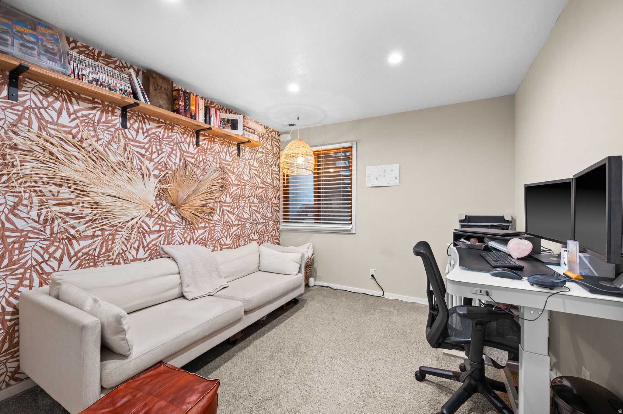 HOLLADAY CREEK COND - Residential