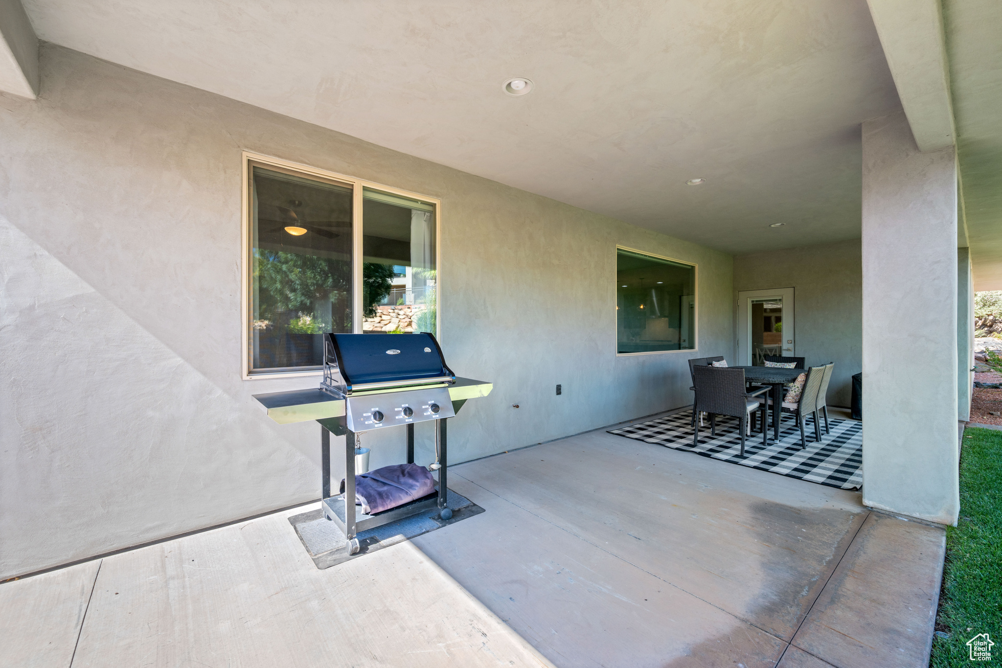 BELLA VISTA AT STONE MOUNTAIN - Residential