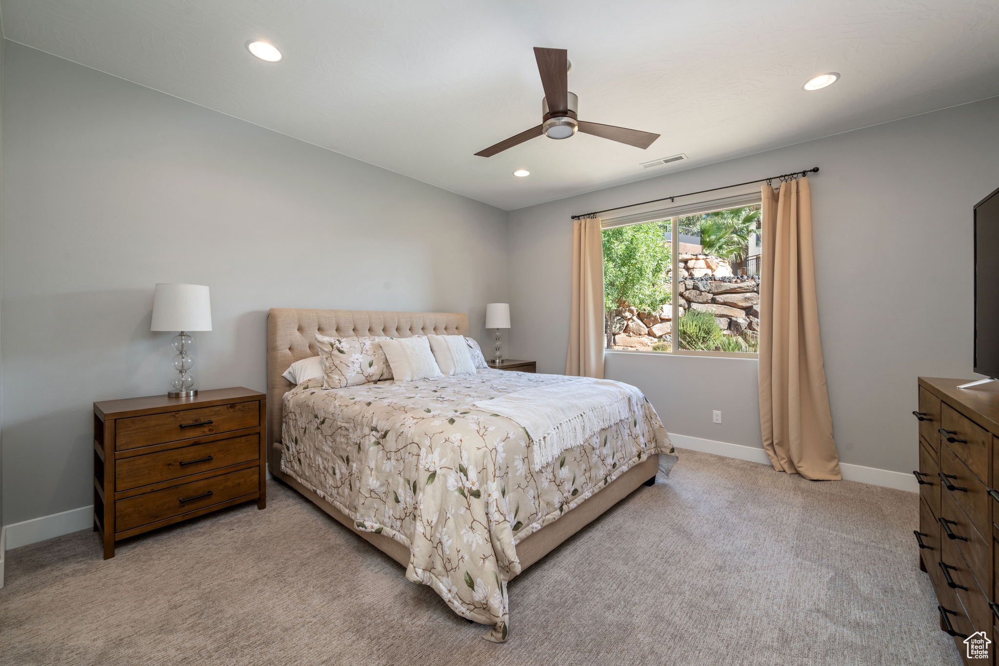 BELLA VISTA AT STONE MOUNTAIN - Residential