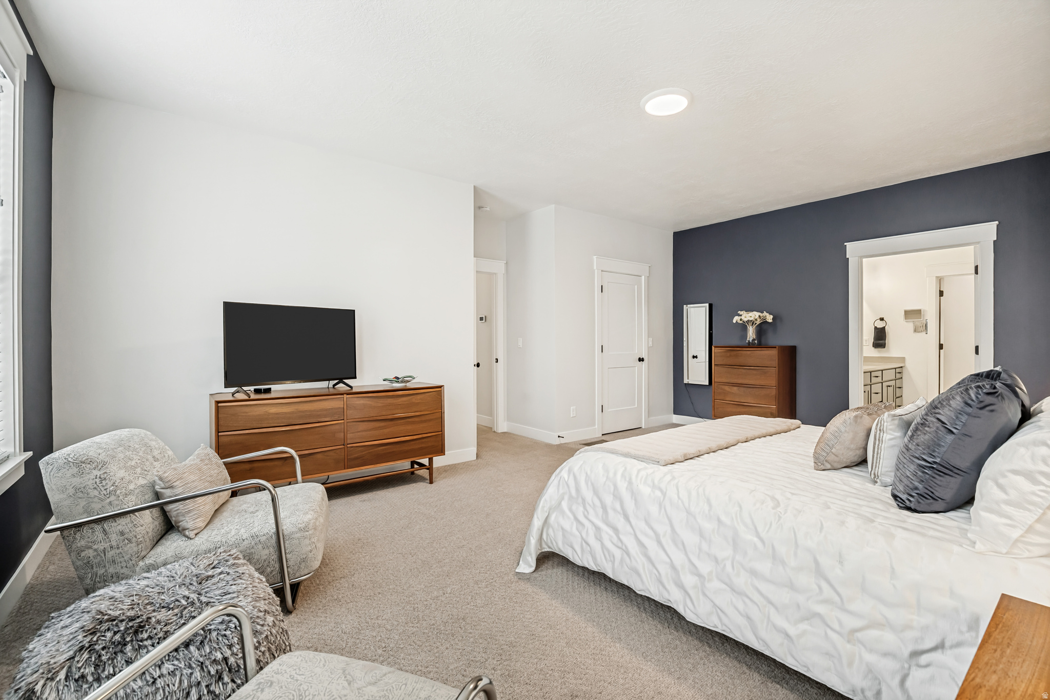 DAYBREAK - Residential