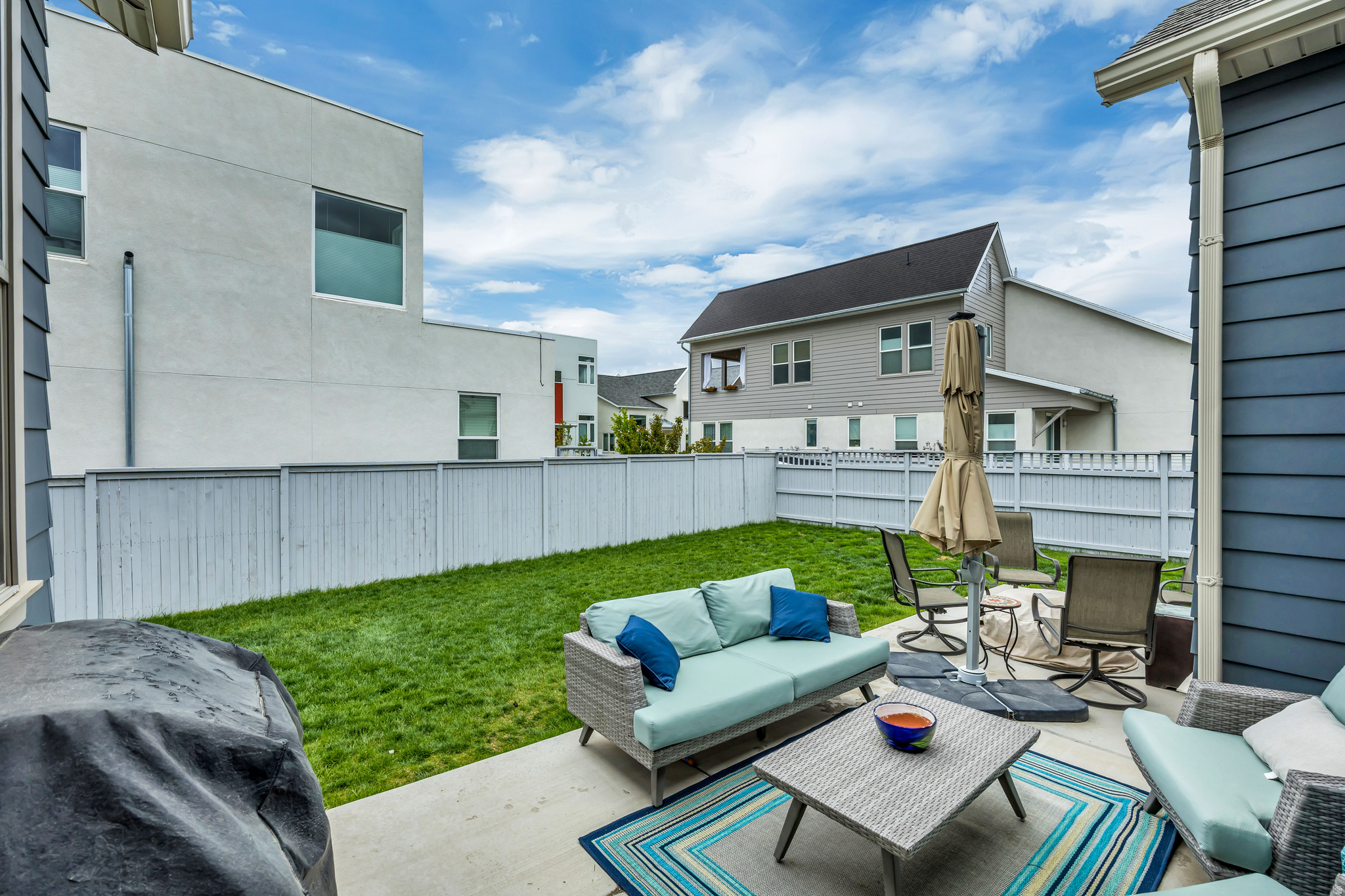 DAYBREAK - Residential