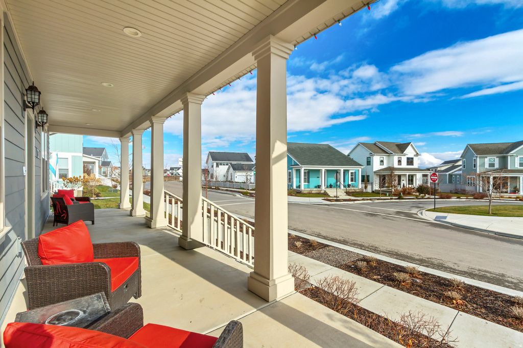 Photo of 11526 S ALLERTON DR W, South Jordan, UT 84009 (MLS # 2153272)