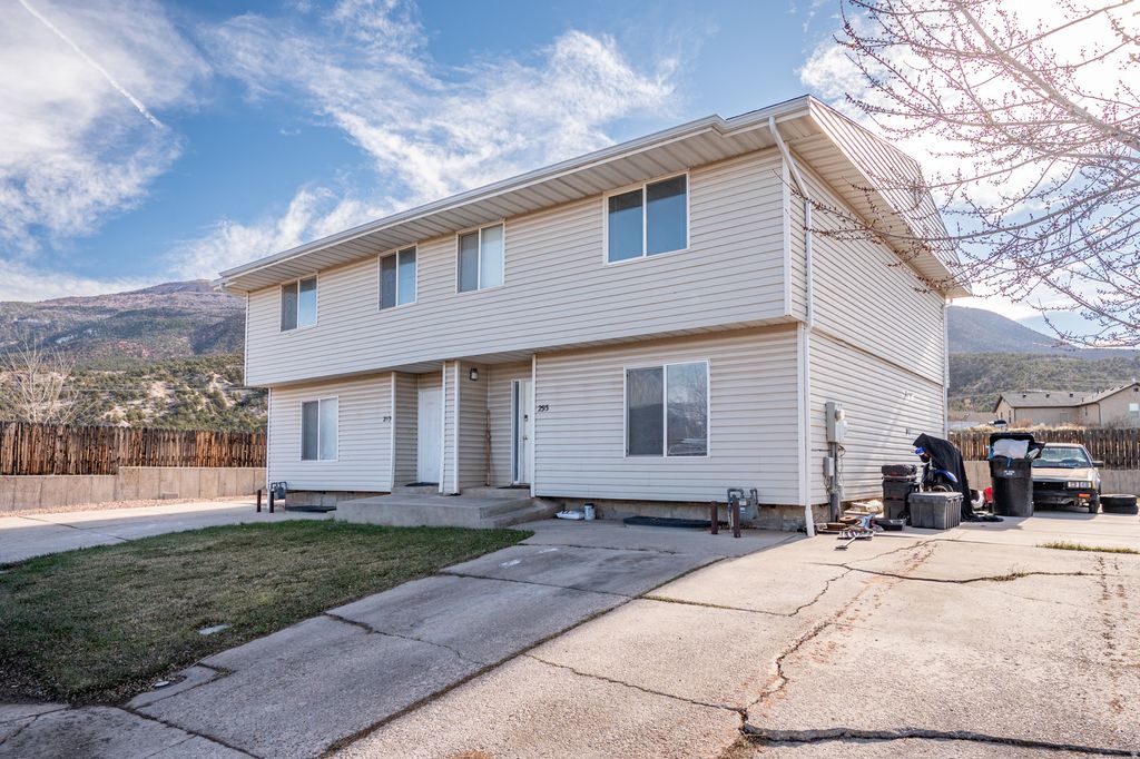Photo of 289 MOUNTAIN VIEW DR, Cedar City, UT 84720 (MLS # 2126657)