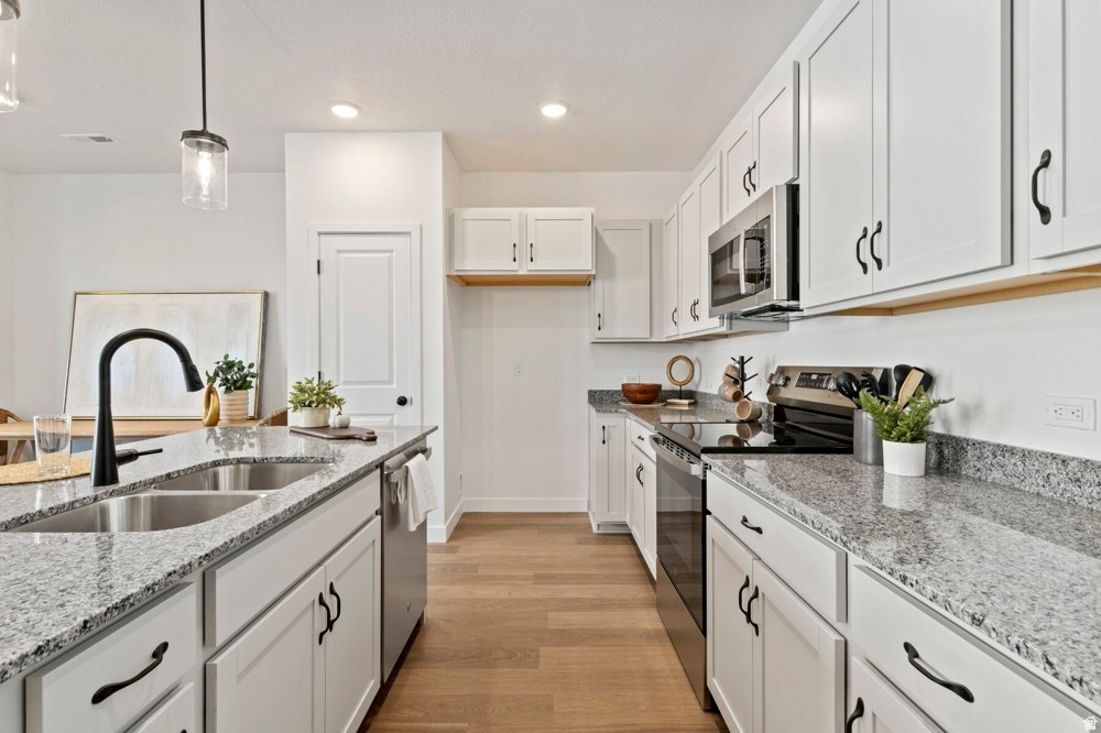 BONNEVILLE T - Residential