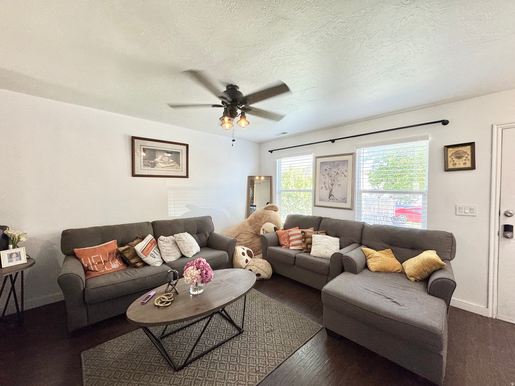 MONTGOMERY VILLA - Residential
