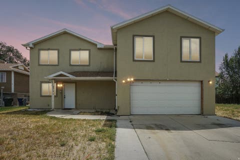 Tiny photo for 2919 W 2730 S, West Valley City, UT 84119 (MLS # 2175439)