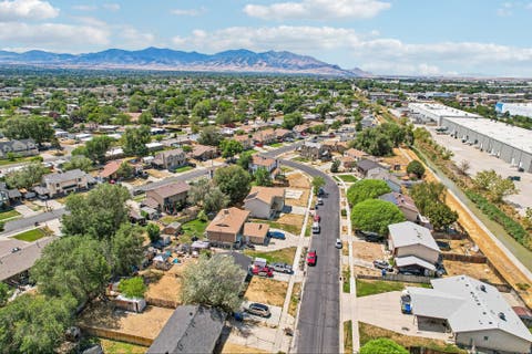 Tiny photo for 2919 W 2730 S, West Valley City, UT 84119 (MLS # 2175439)