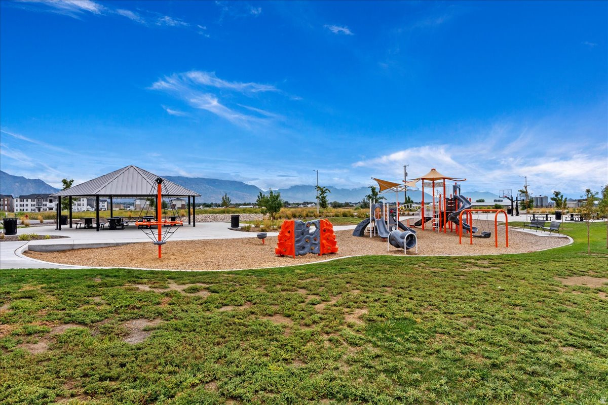 THE EXCHANGE - Residential