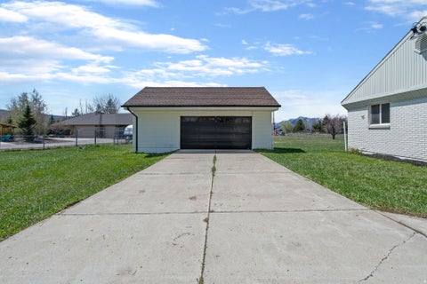 Tiny photo for 567 S 8850 E, Huntsville, UT 84317 (MLS # 2170257)