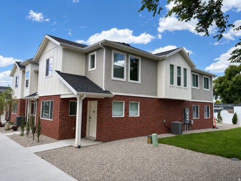 Townhouse For Sale - 387 W 1020<br/> Weber County, Ogden, UT 84404