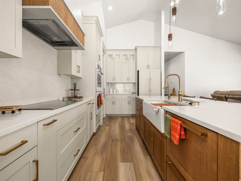 Tiny photo for 299 N 1070 E, Payson, UT 84651 (MLS # 2145860)