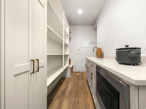 Tiny photo for 299 N 1070 E, Payson, UT 84651 (MLS # 2145860)