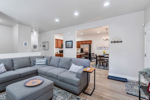 Tiny photo for 256 E BACKHAND LN, Lehi, UT 84043 (MLS # 2117512)