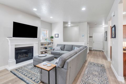 Tiny photo for 256 E BACKHAND LN, Lehi, UT 84043 (MLS # 2117512)