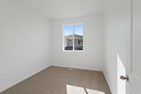 Tiny photo for 1333 E 1670 N #816, Payson, UT 84651 (MLS # 2137906)