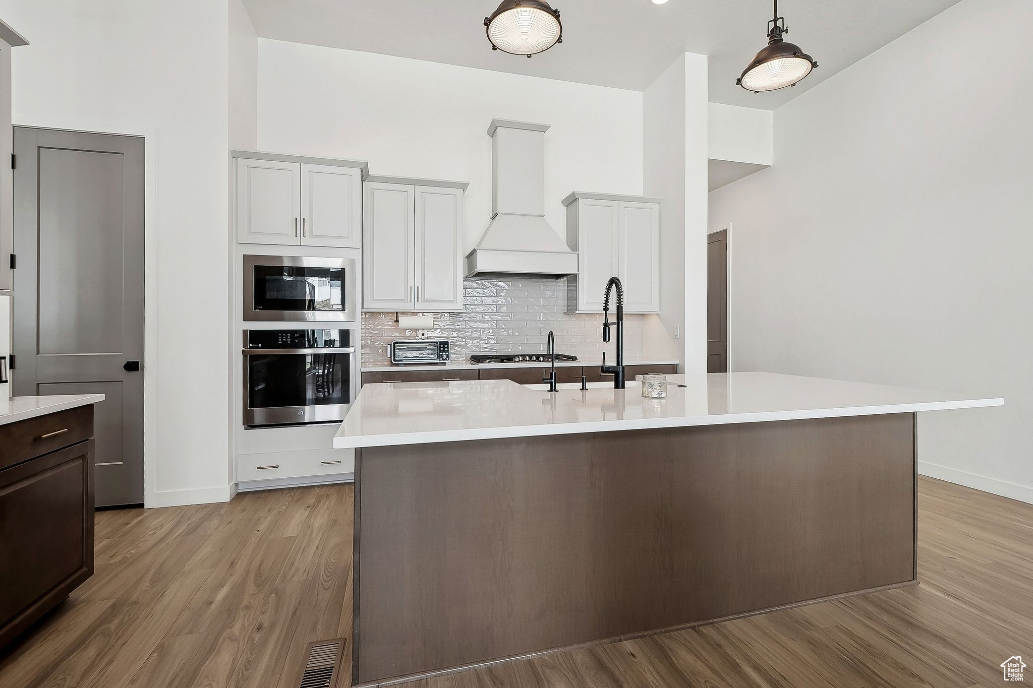 1301 E Hollyhock Way, Layton, Utah image 4