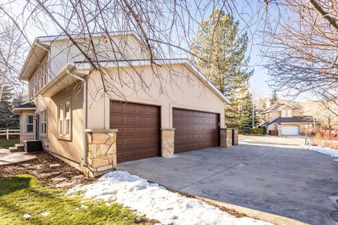 Tiny photo for 4422 N SNYDERS WAY, Park City, UT 84098 (MLS # 2127207)
