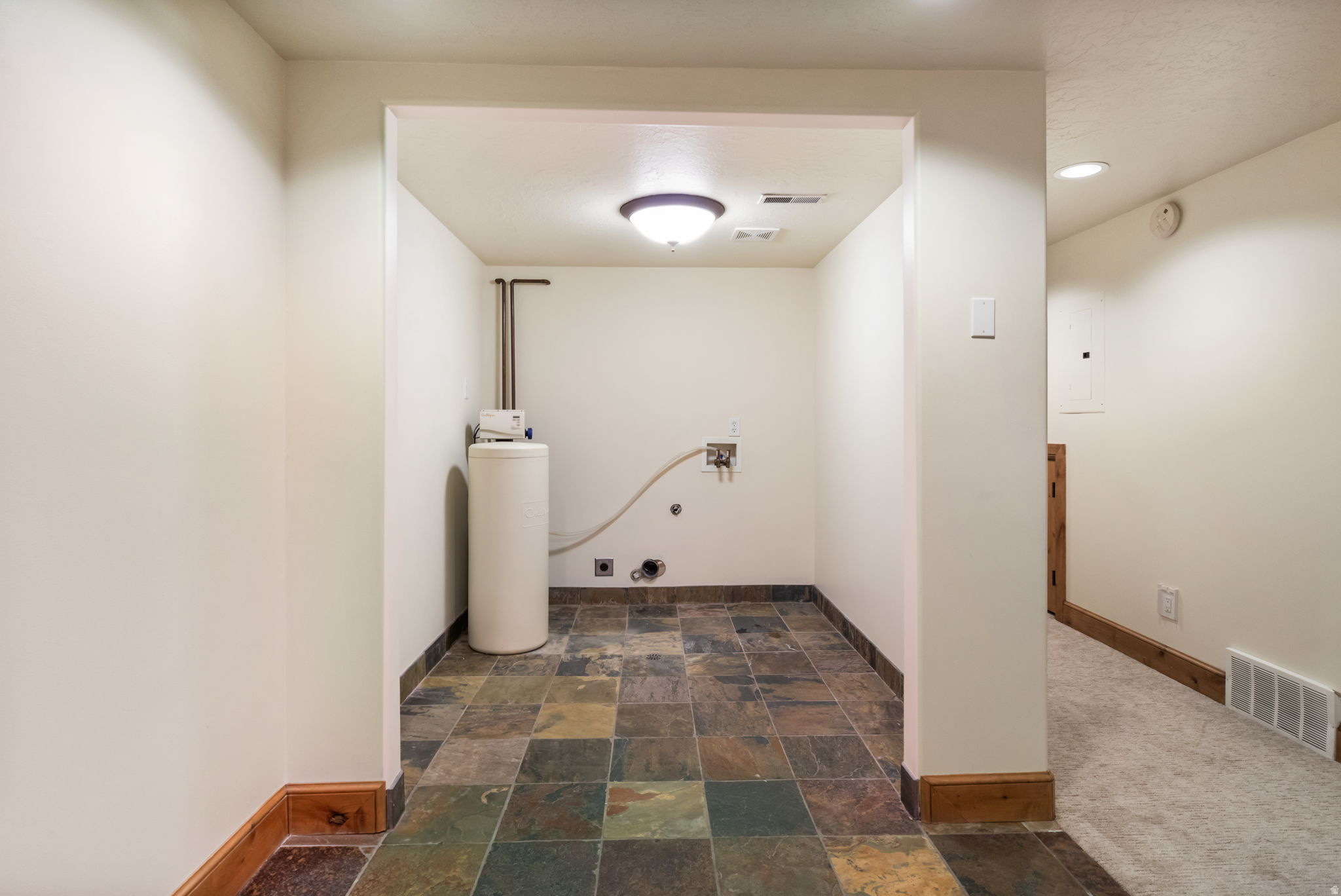 SPRING CIRCLE - Residential