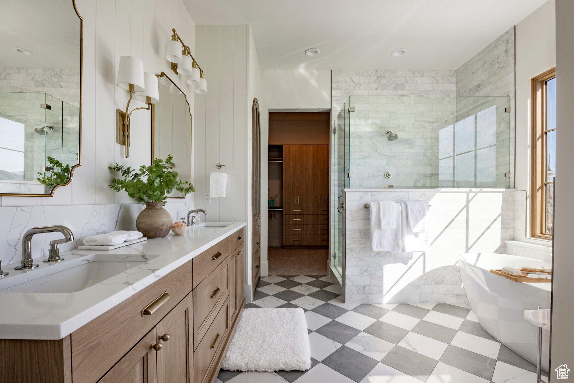 SADDLECREEK - Residential