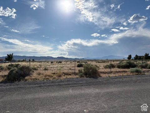 Vacant Land For Sale - 320 S 700<br/> Milford, UT 84751