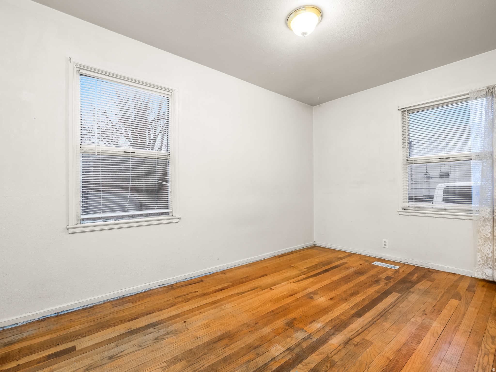 BROOKSIDE - Residential