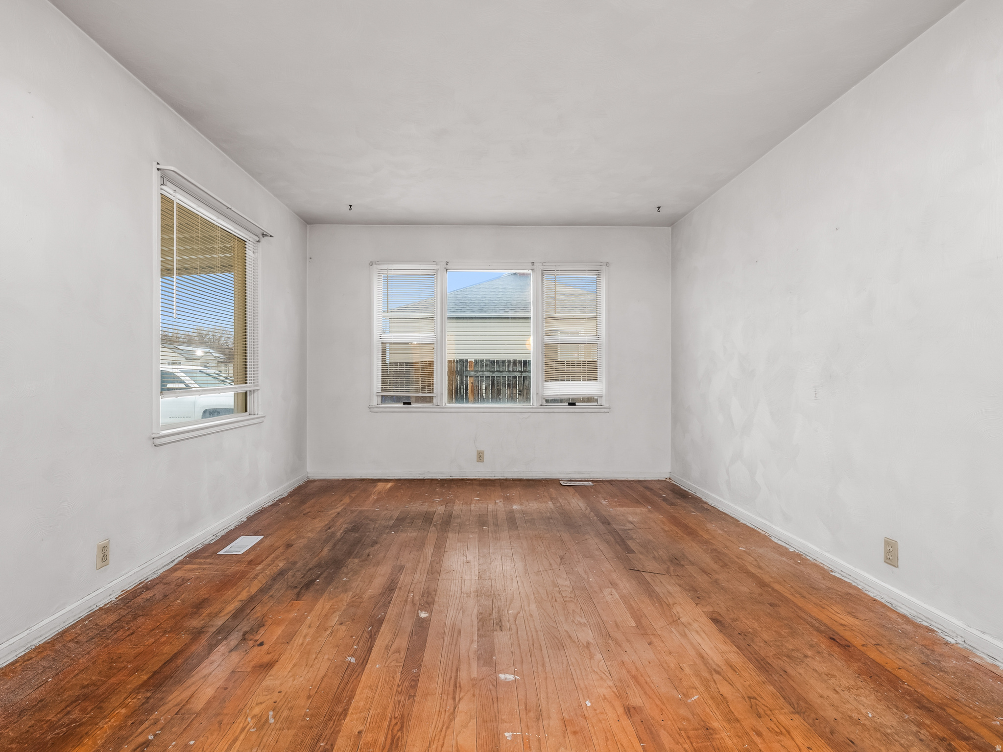 BROOKSIDE - Residential