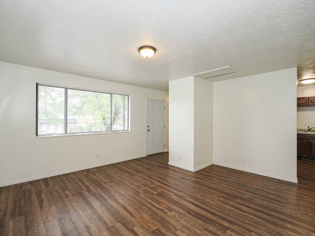 Photo of 1425 W 1650 ST N, Layton, UT 84041 (MLS # 2180705)