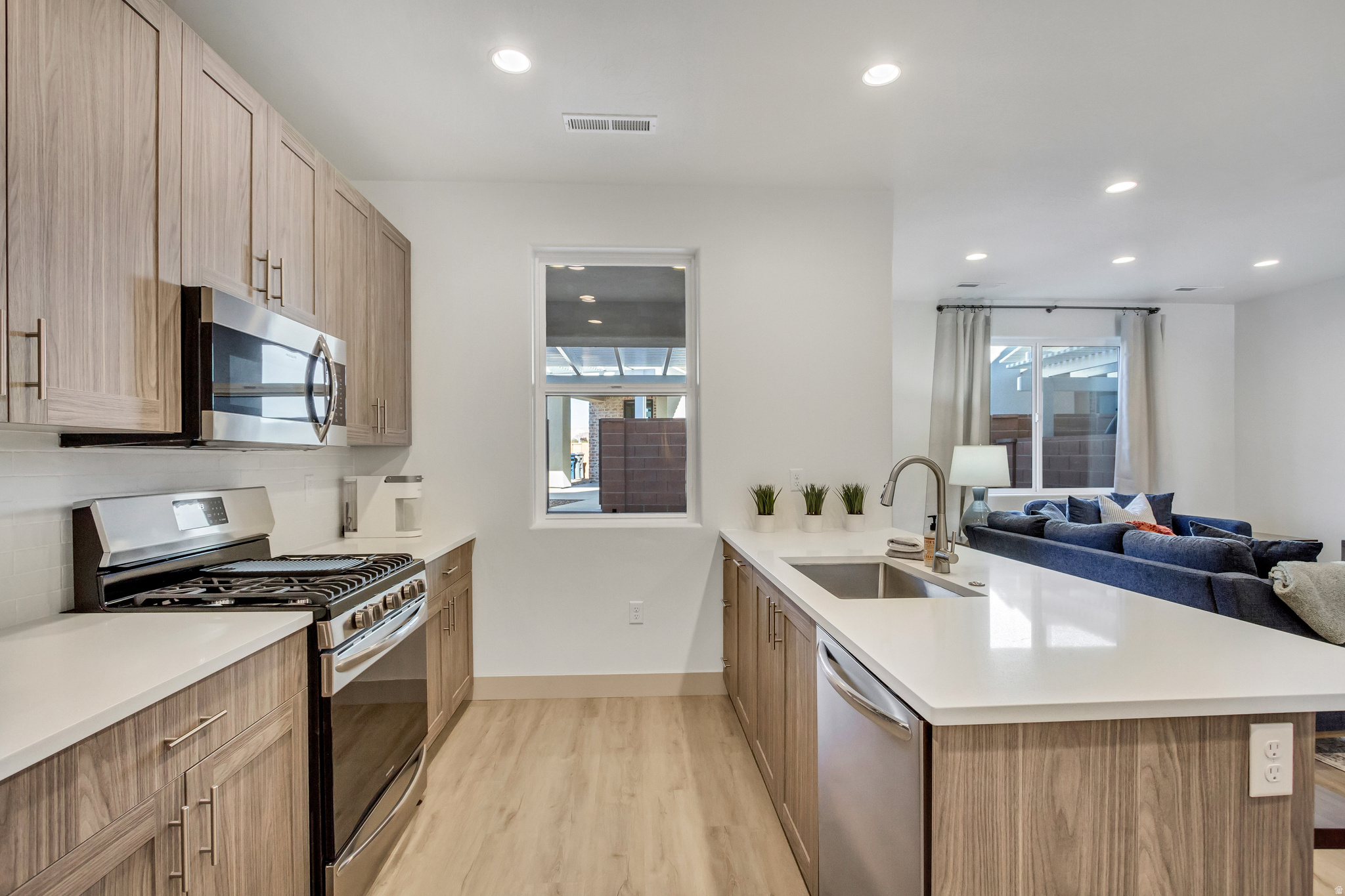 HERITAGE POINTE - Residential