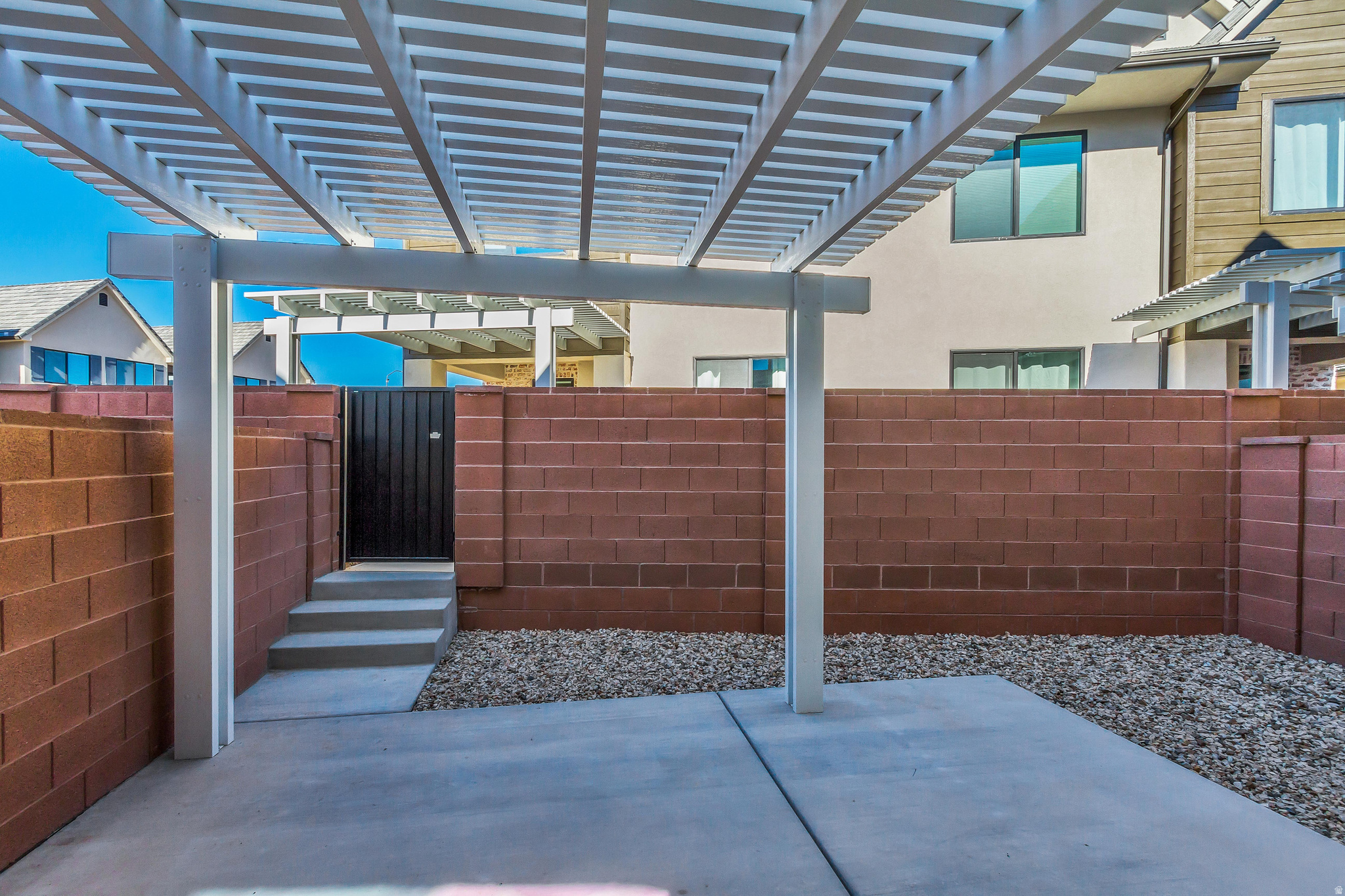 HERITAGE POINTE - Residential