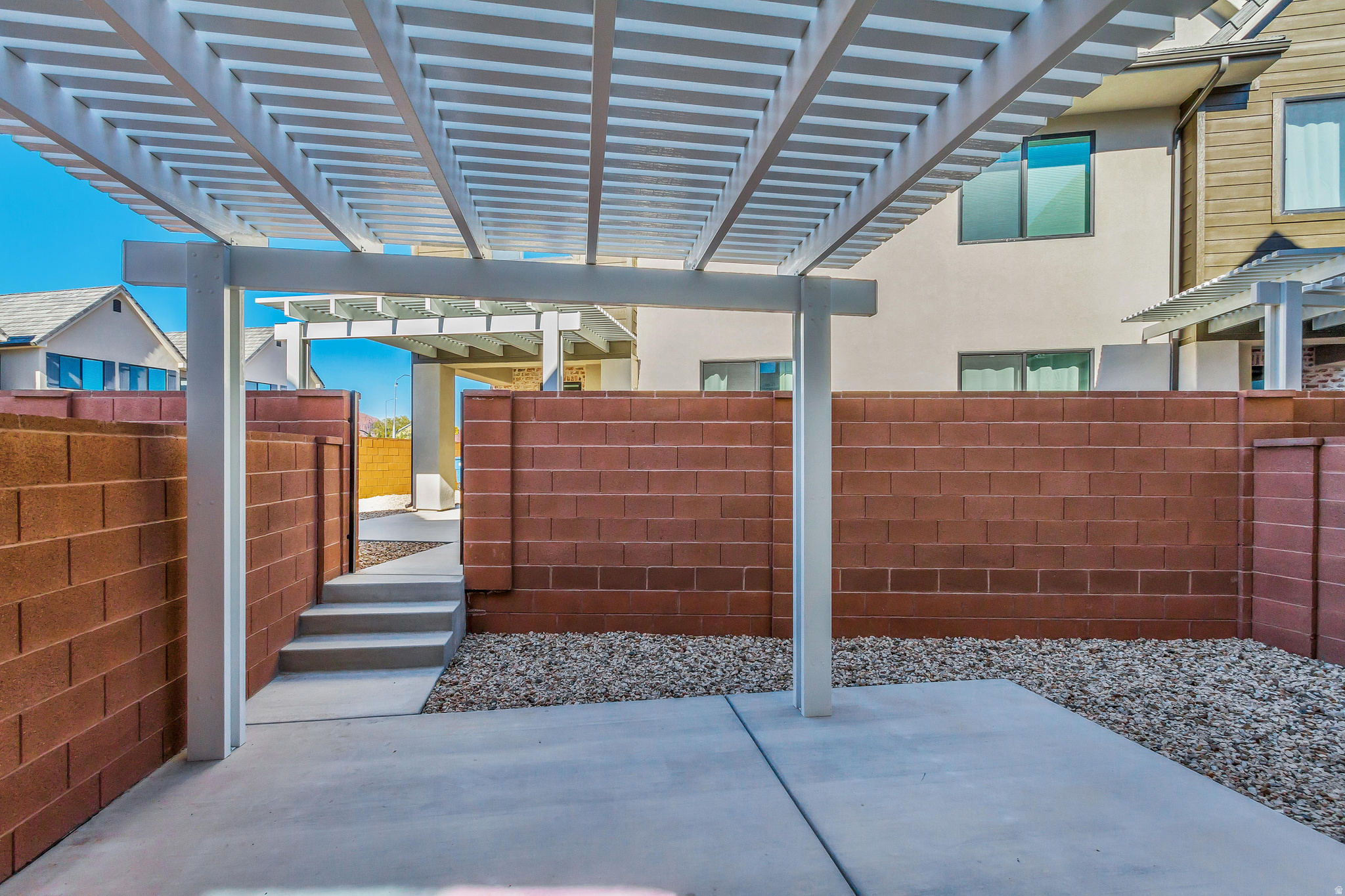 HERITAGE POINTE - Residential