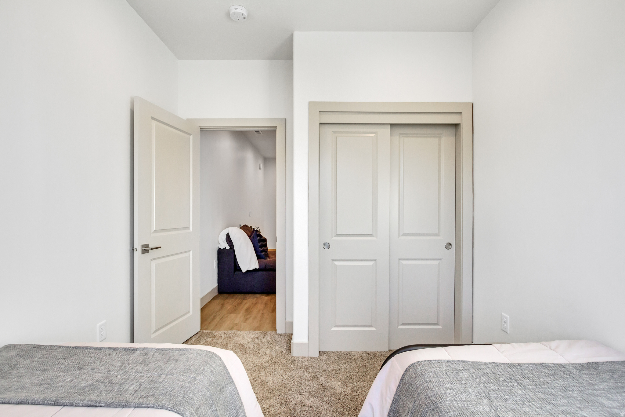 HERITAGE POINTE - Residential