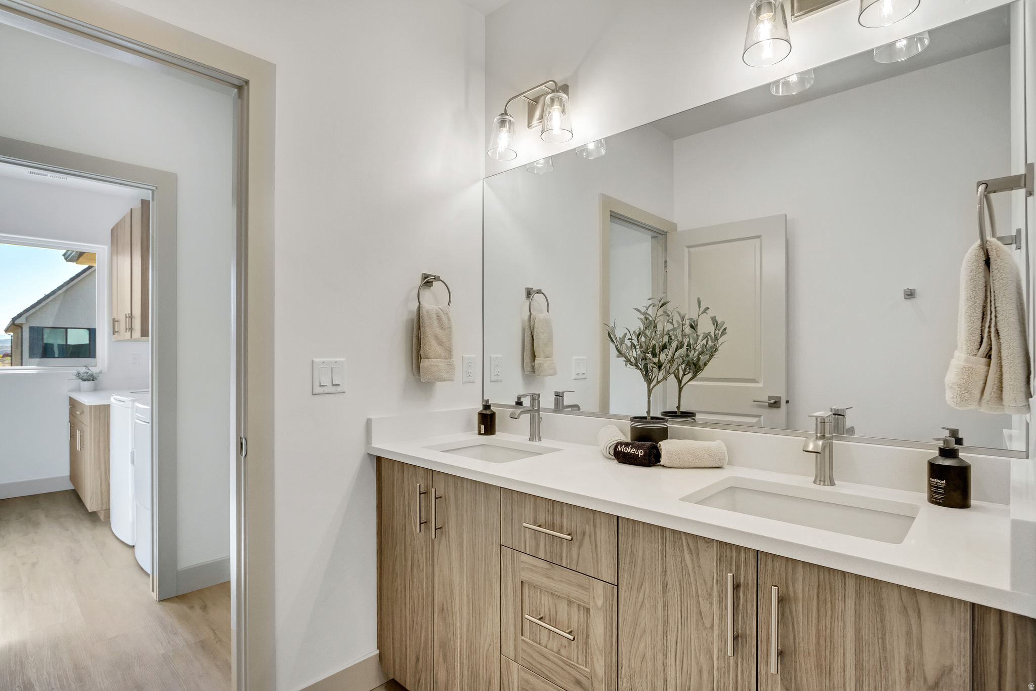 HERITAGE POINTE - Residential