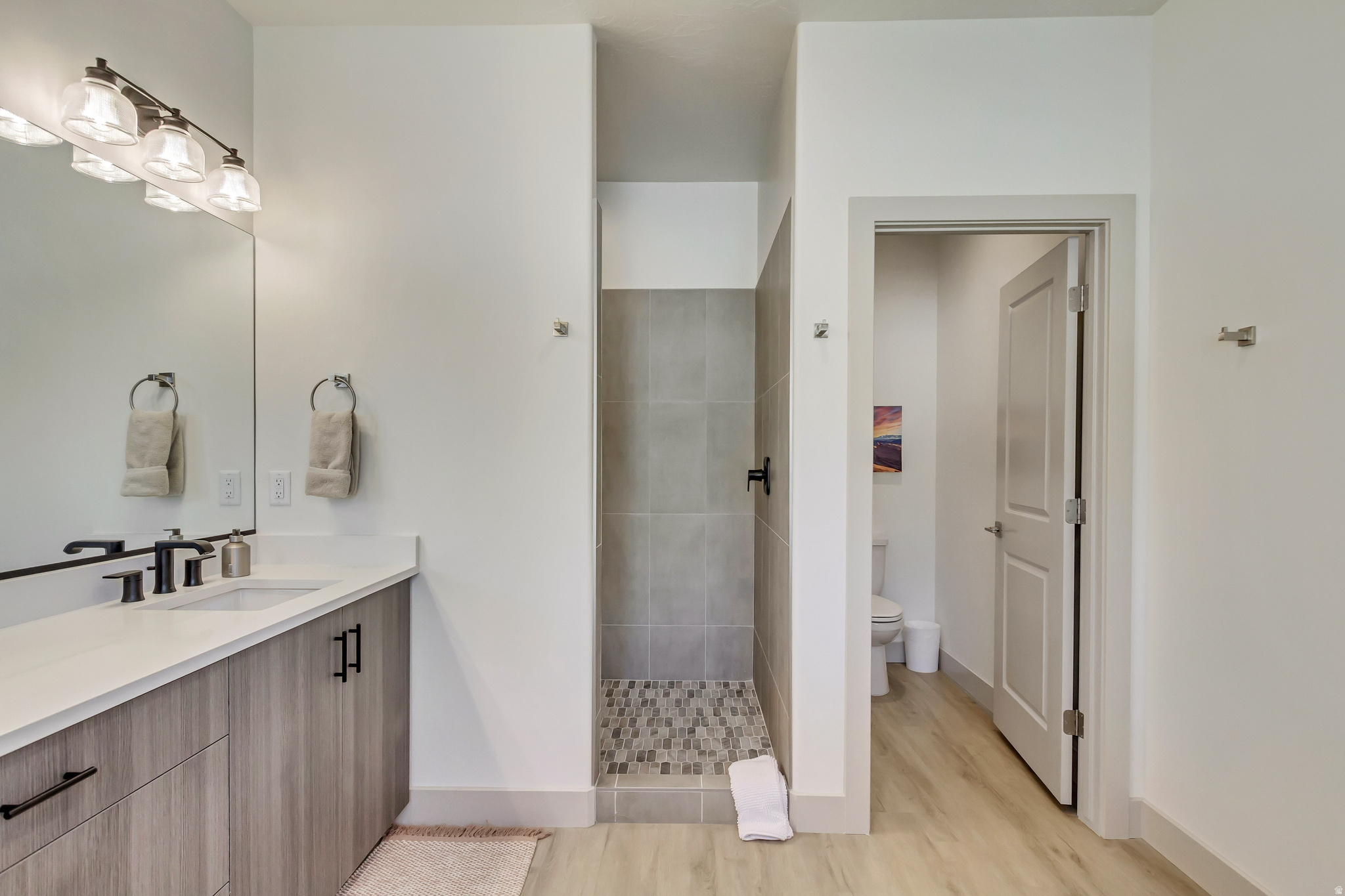 HERITAGE POINTE - Residential