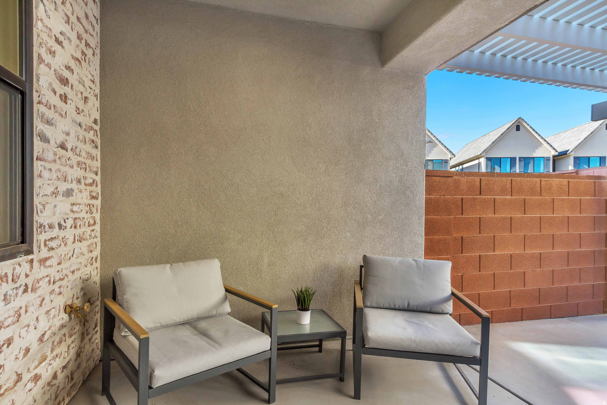 HERITAGE POINTE - Residential